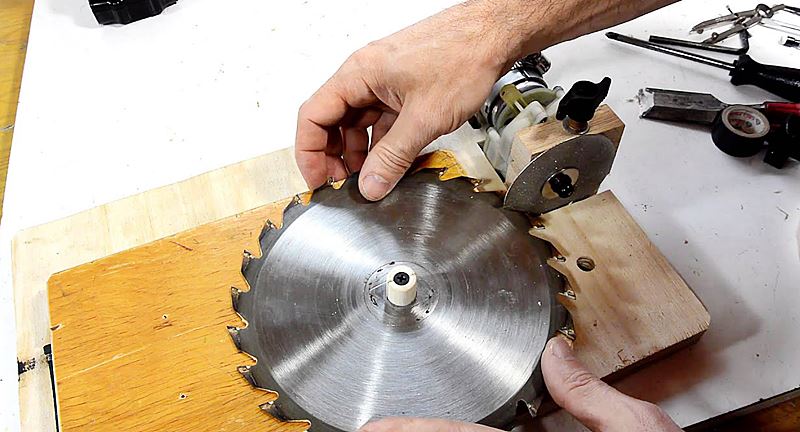How To Sharpen A Table Saw Blade
